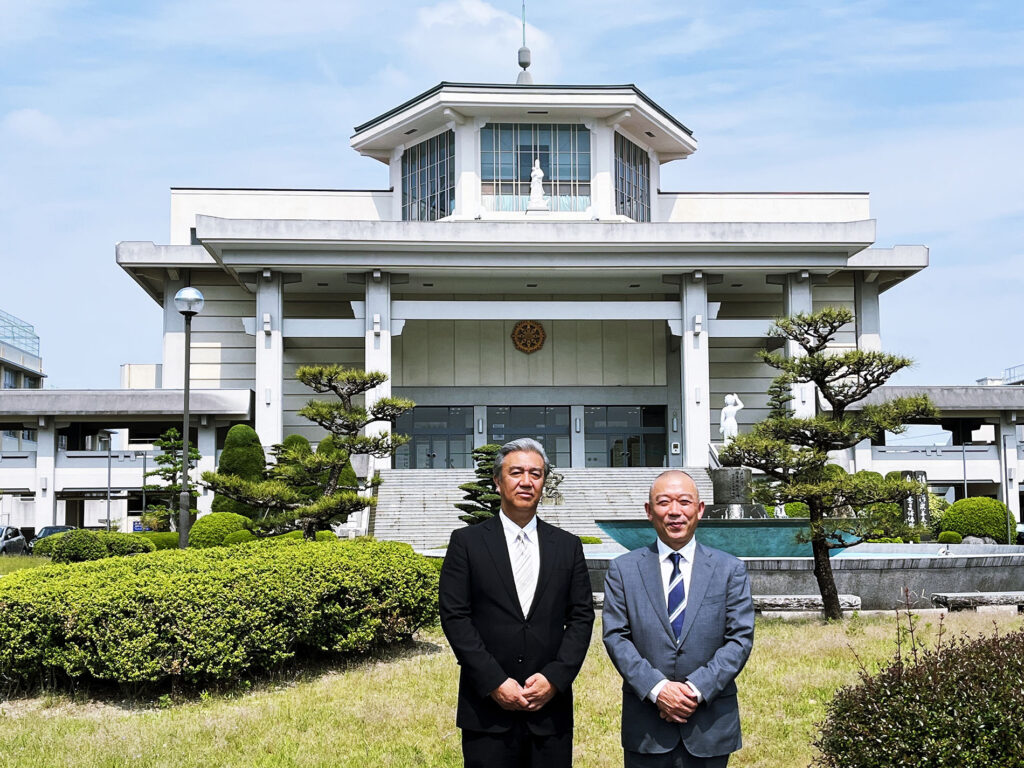 知中学校の校長先生と教頭先生