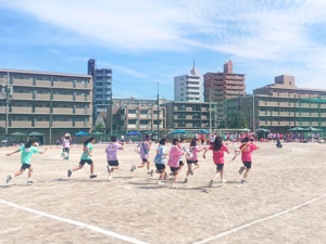 【南山中学校女子部】<br>晴天に恵まれた体育祭