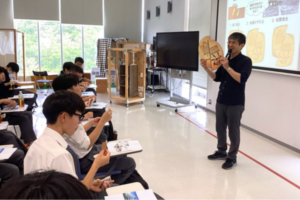 【愛知工業大学名電中学校】<br>中学3年生が愛知工業大学を見学